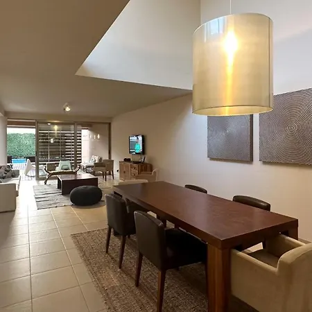 Herdade Dos Salgados, V2 Villa