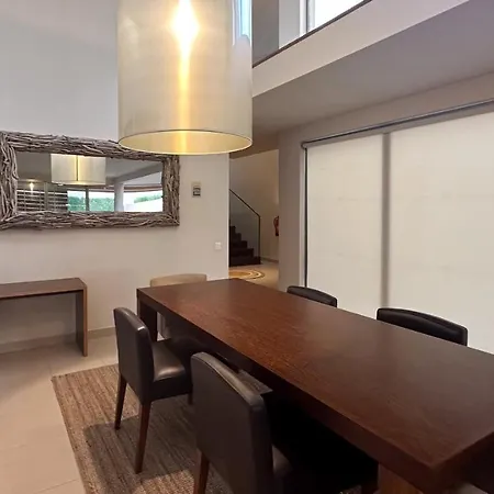 Herdade Dos Salgados, V2 Villa
